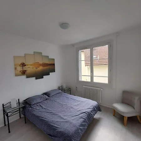 Entre*disney/paris*proche Rer A Dans Maison/jardin Appartement